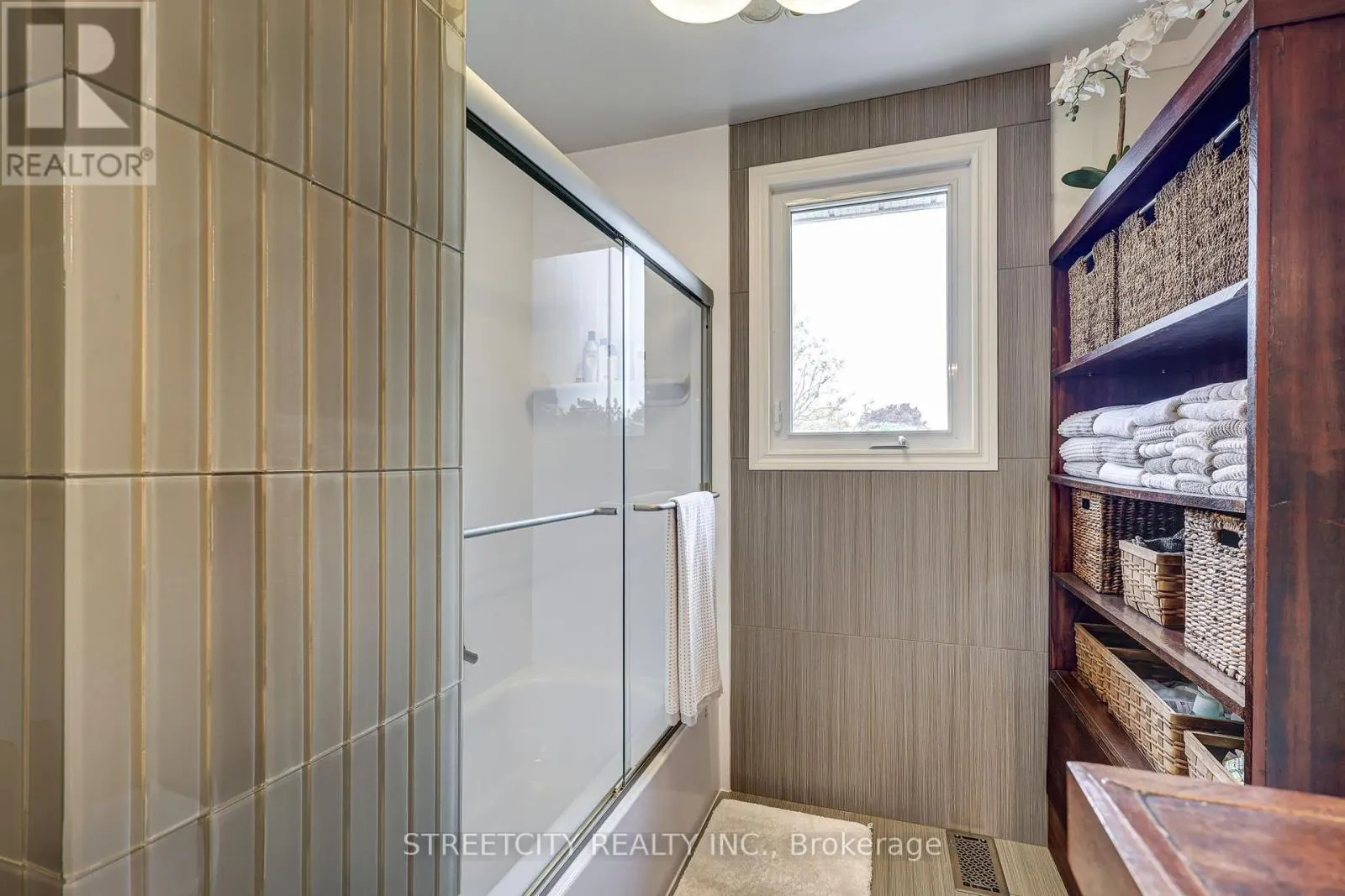 531 ELM STREET