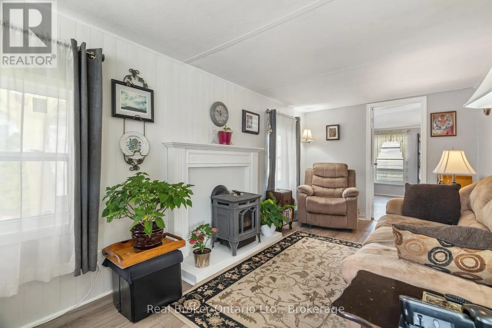 524 POPLAR PLACE