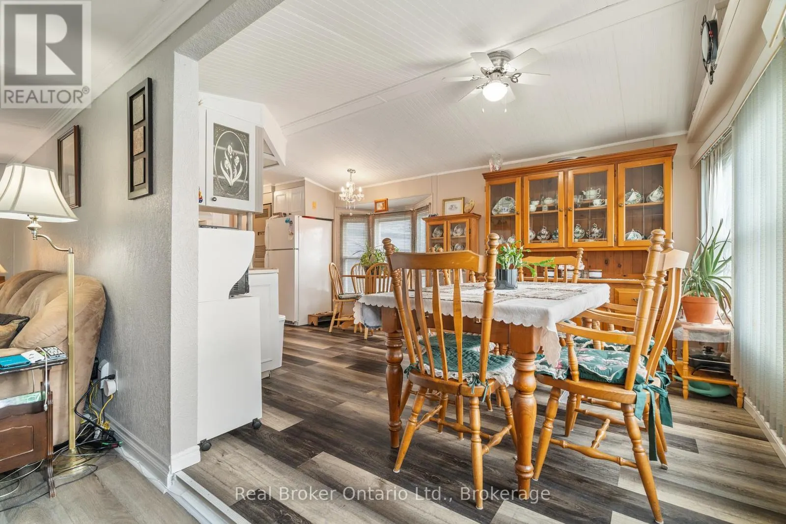 524 POPLAR PLACE