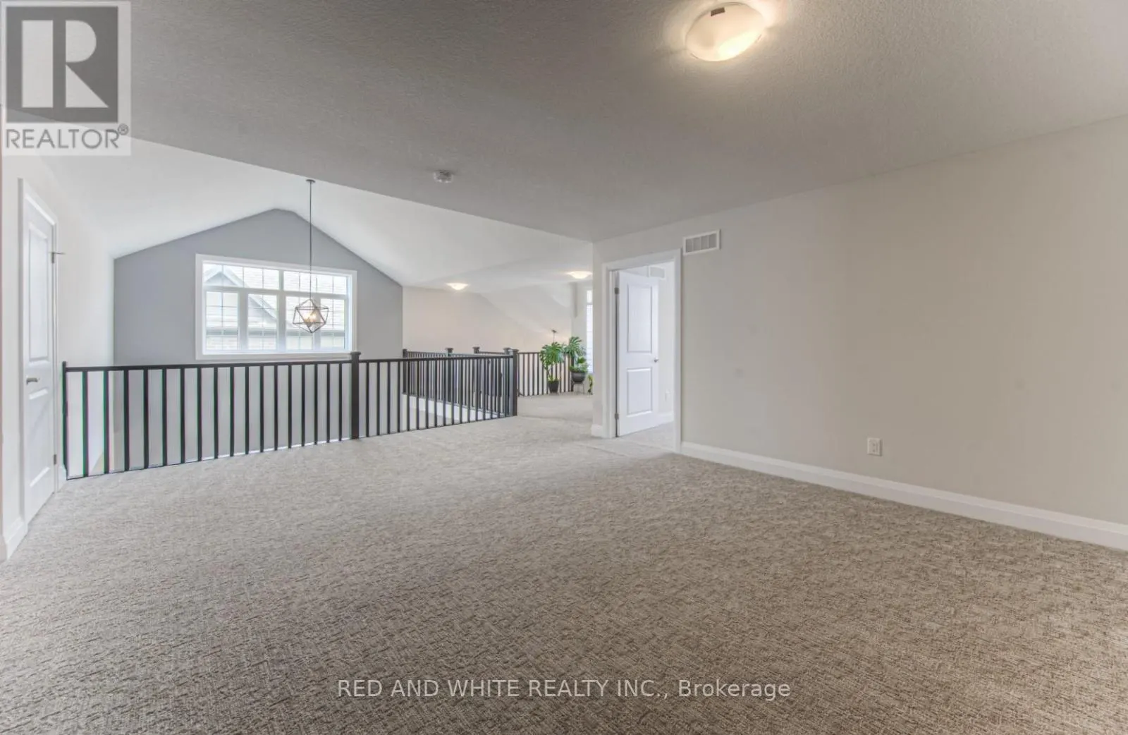 582 MAYAPPLE STREET