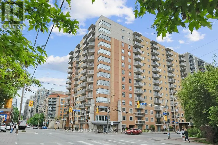 306 - 429 SOMERSET STREET W