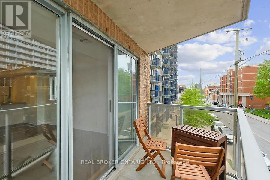 306 - 429 SOMERSET STREET W
