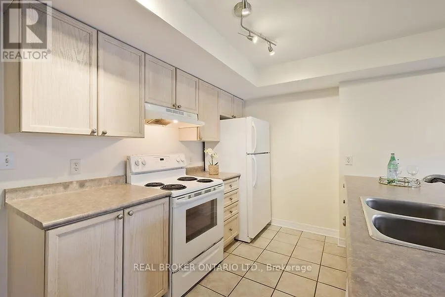 306 - 429 SOMERSET STREET W