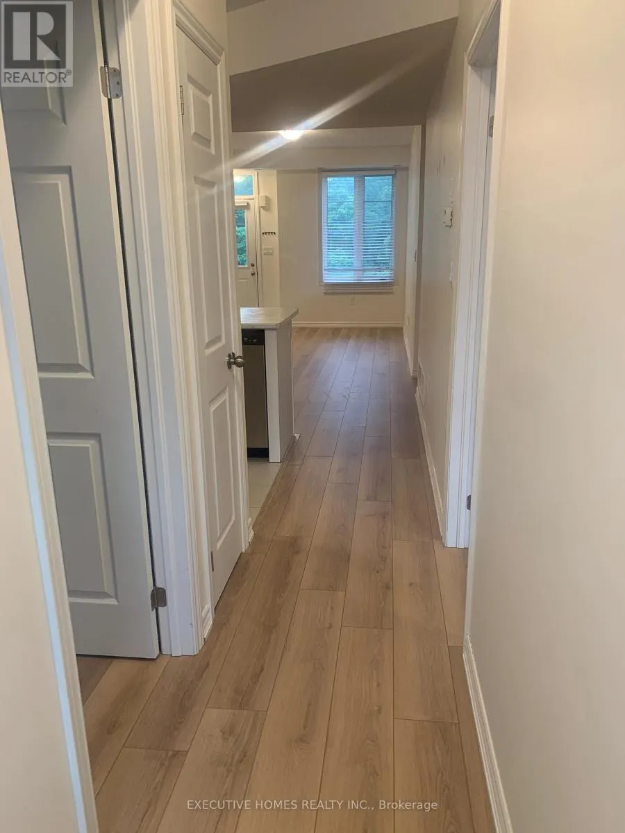 74 - 383 DUNDAS STREET E