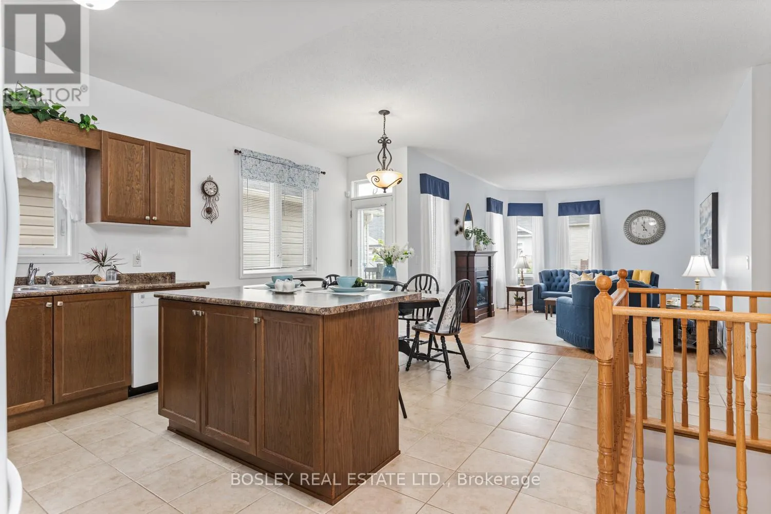 673 PRINCE OF WALES DRIVE
