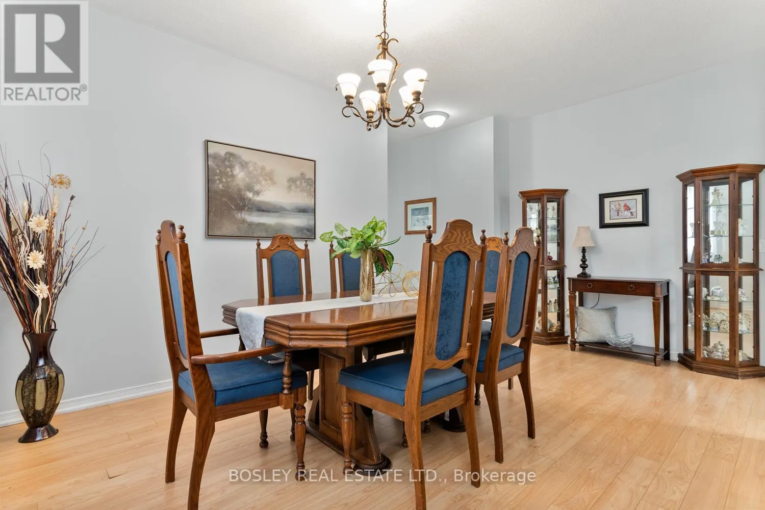 673 PRINCE OF WALES DRIVE