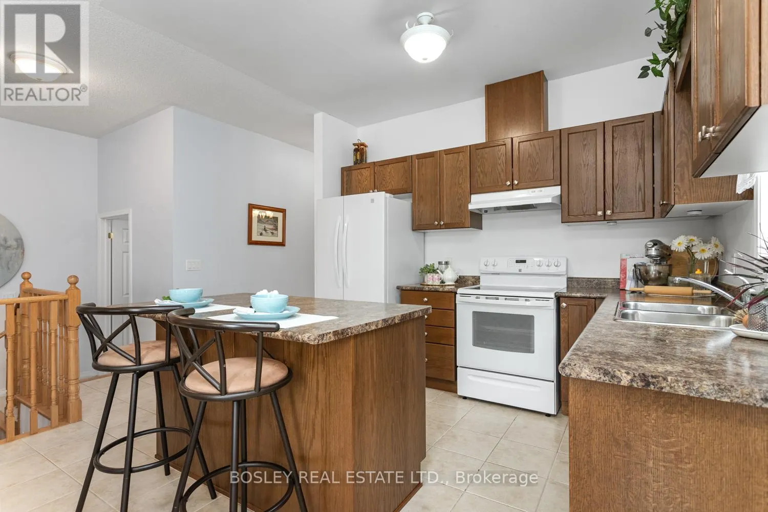 673 PRINCE OF WALES DRIVE