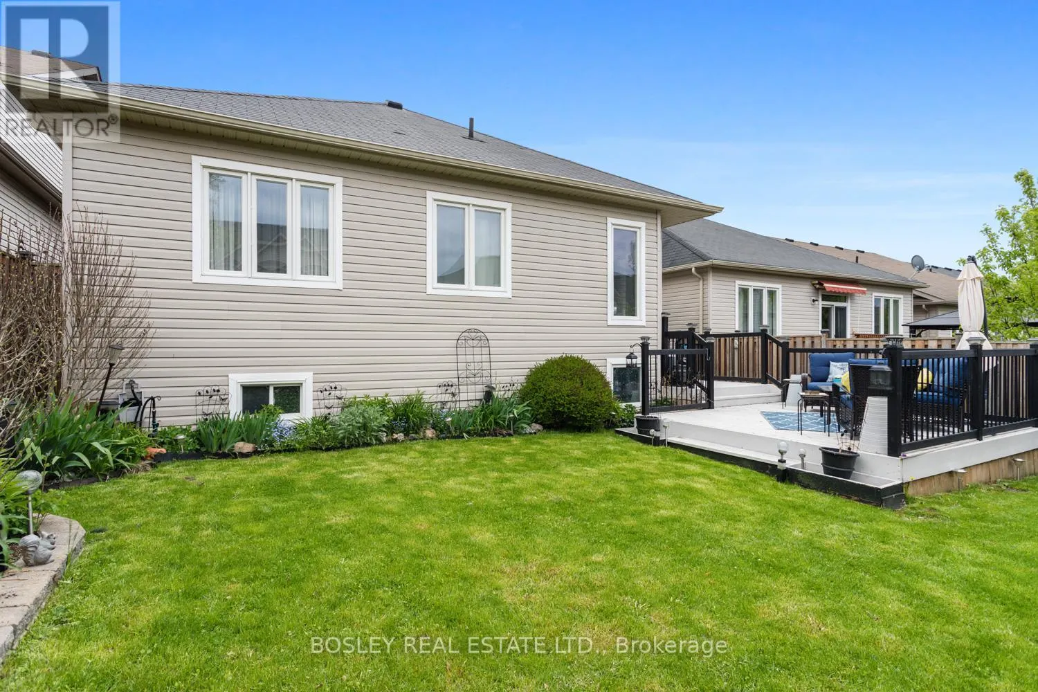 673 PRINCE OF WALES DRIVE