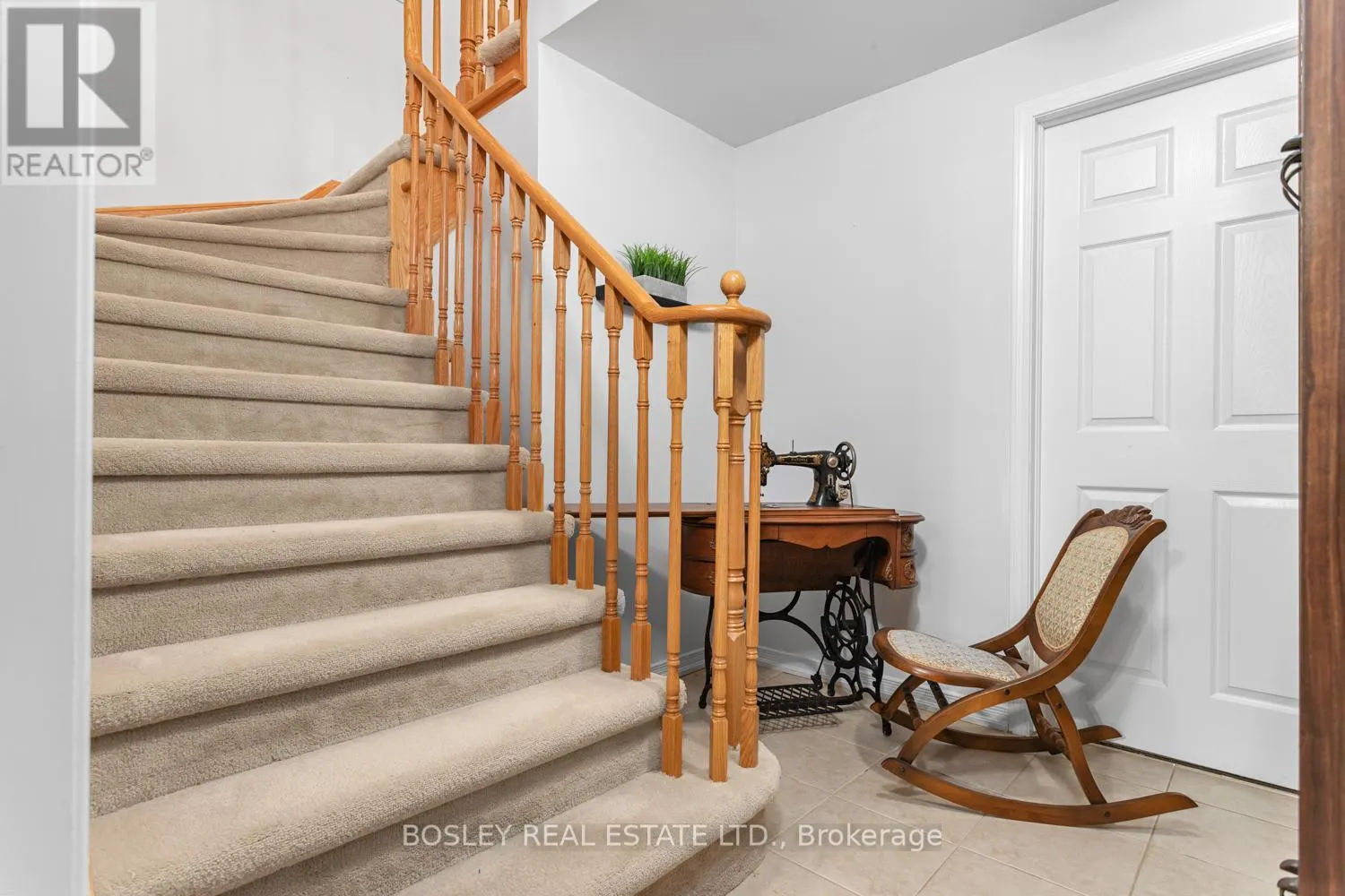 673 PRINCE OF WALES DRIVE