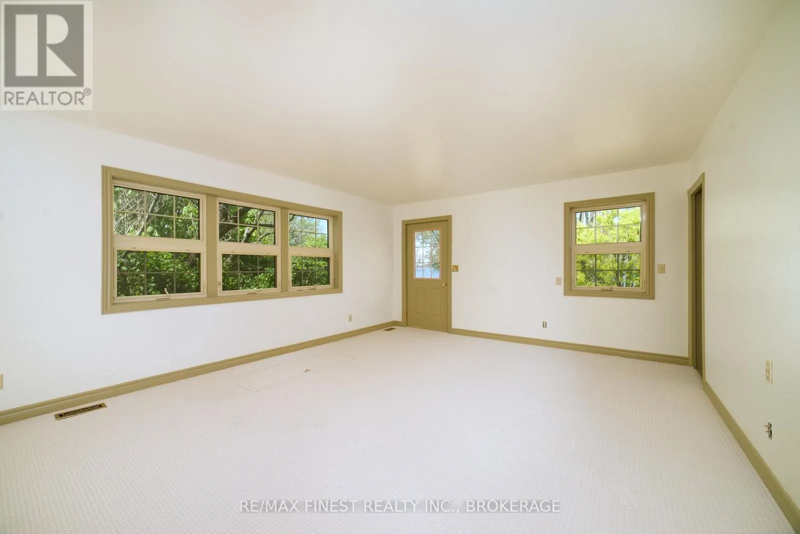 9910 FRONT ROAD