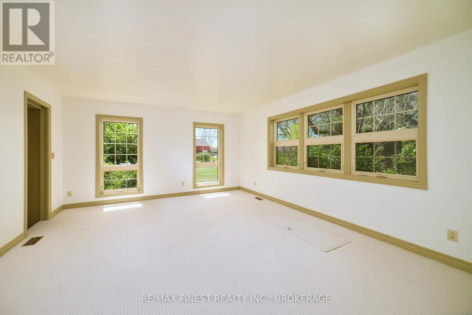 9910 FRONT ROAD