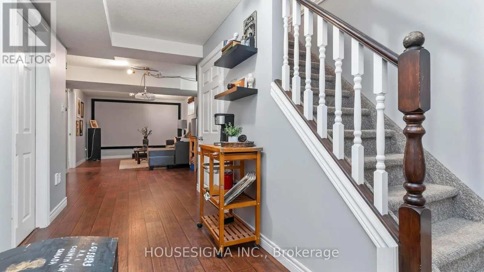21 GOLDENROD COURT