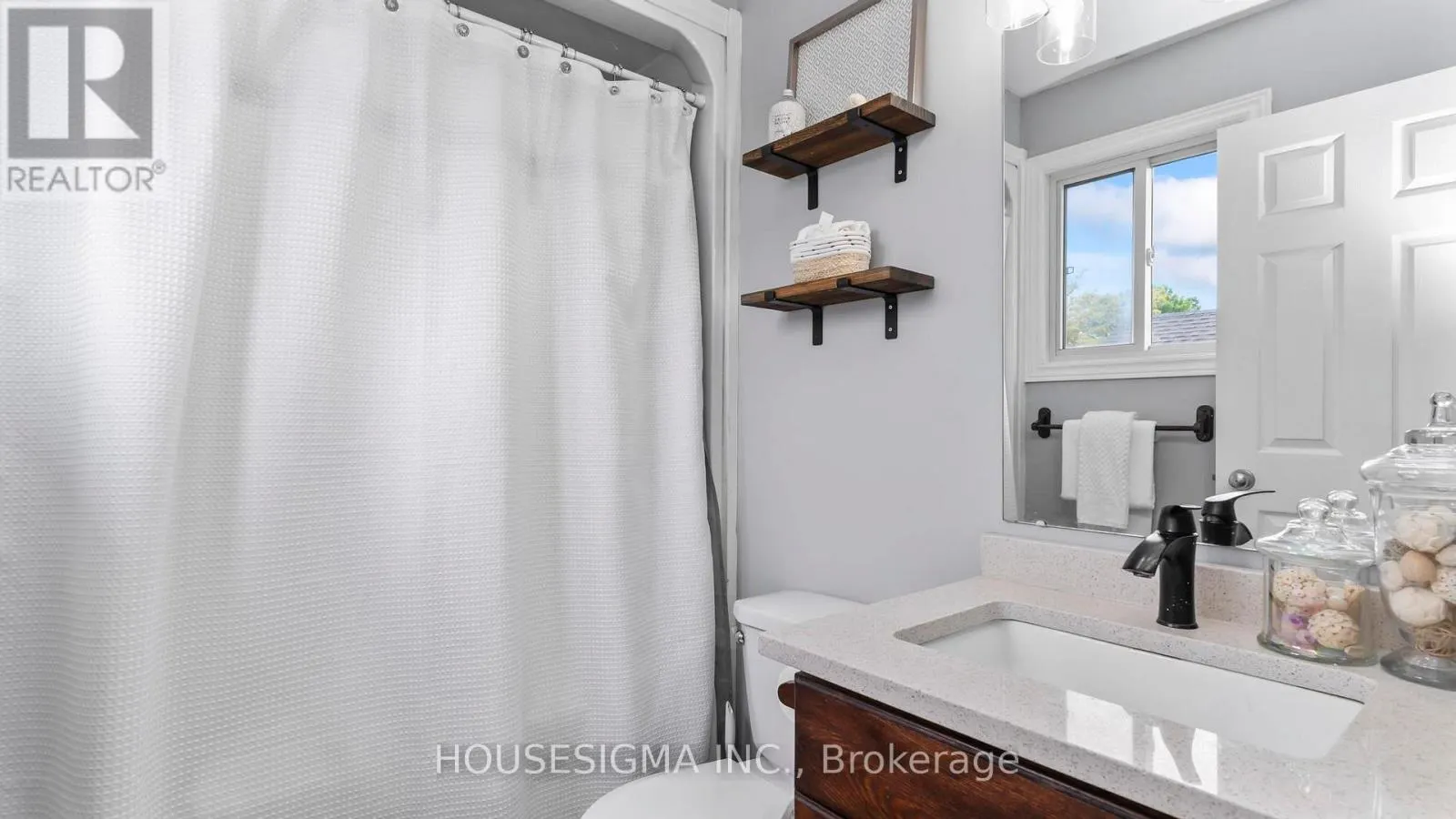 21 GOLDENROD COURT