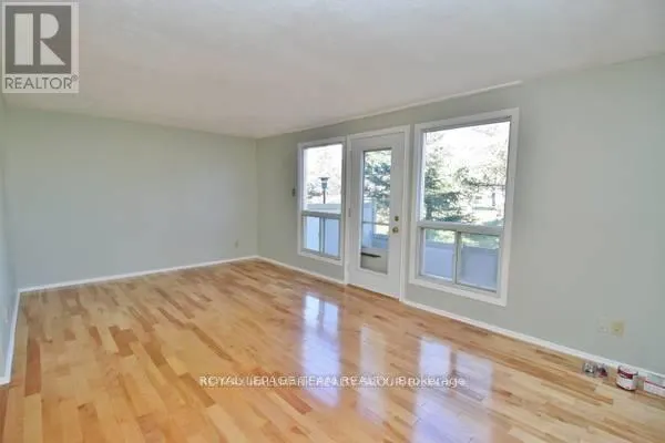 1957 STONEHENGE CRESCENT