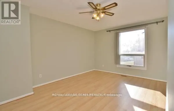 1957 STONEHENGE CRESCENT