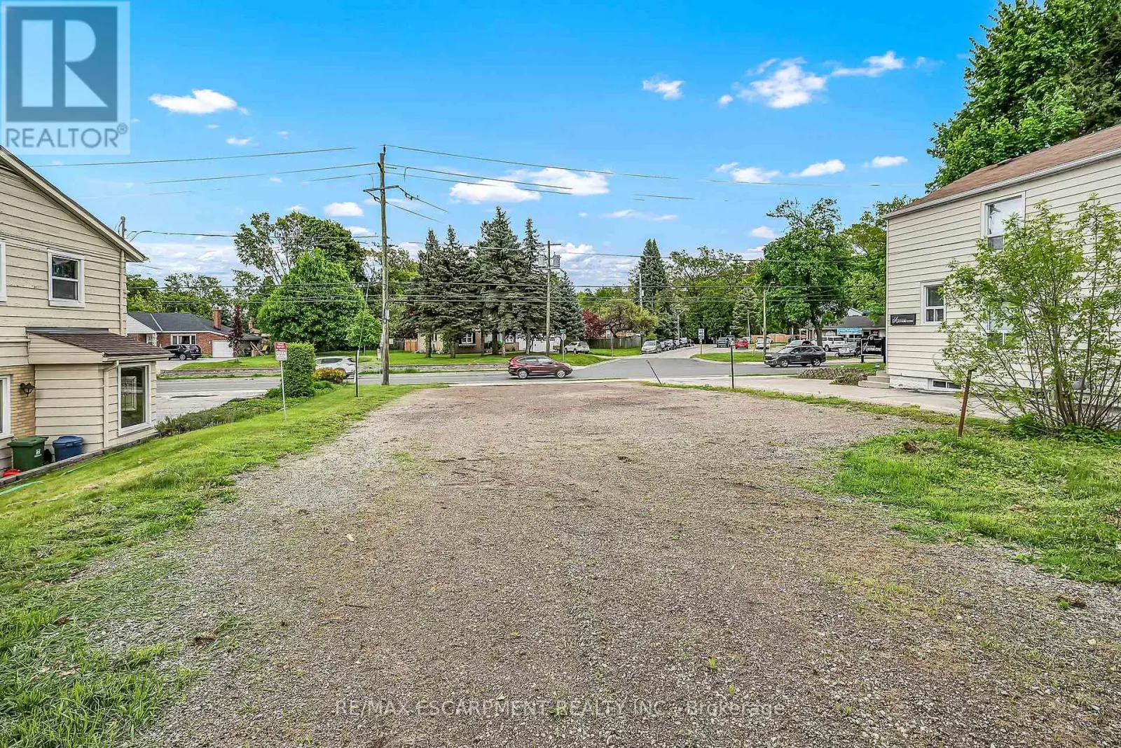 51 WILSON STREET E