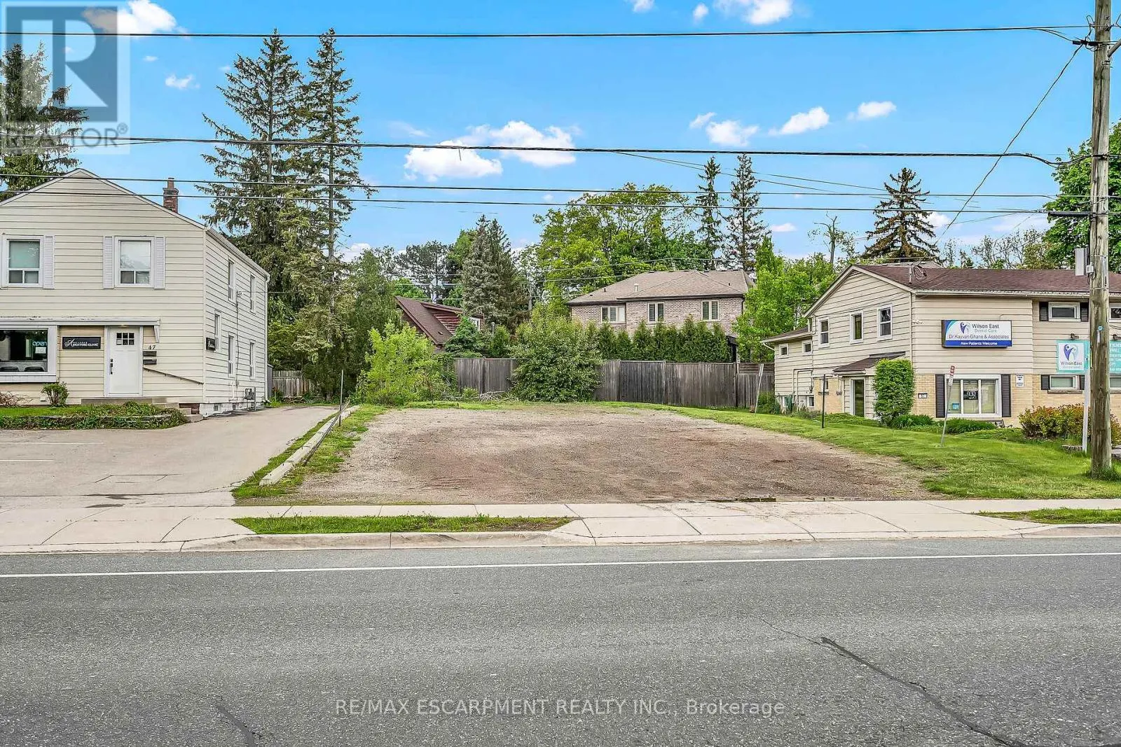 51 WILSON STREET E