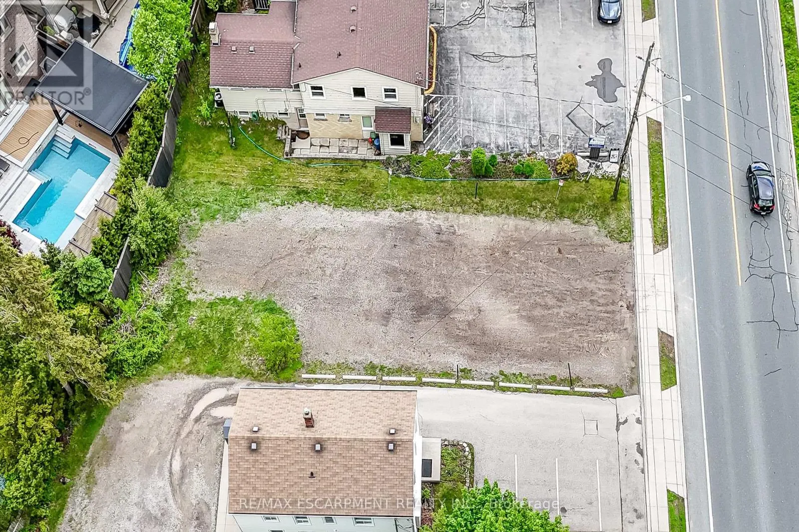 51 WILSON STREET E