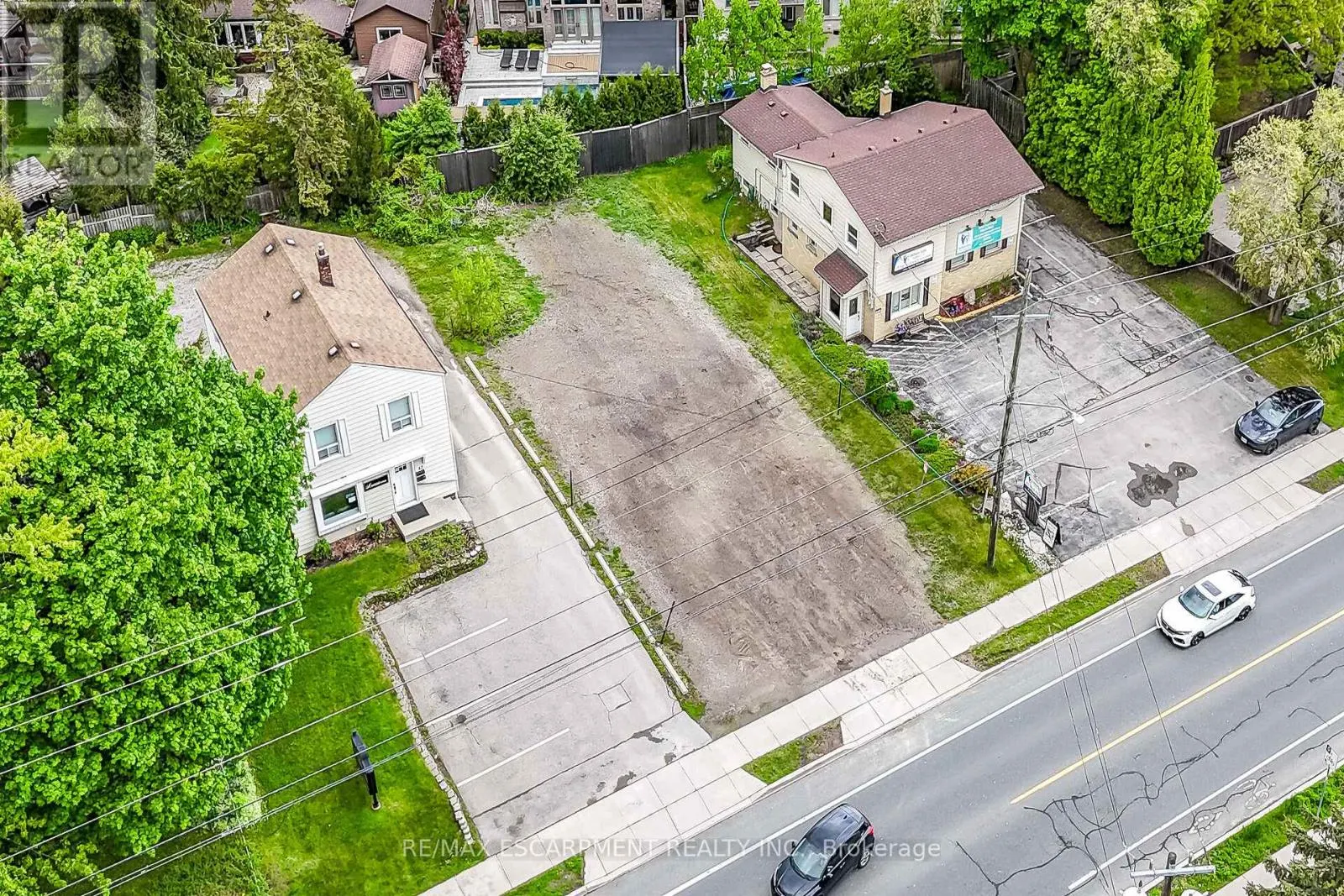 51 WILSON STREET E