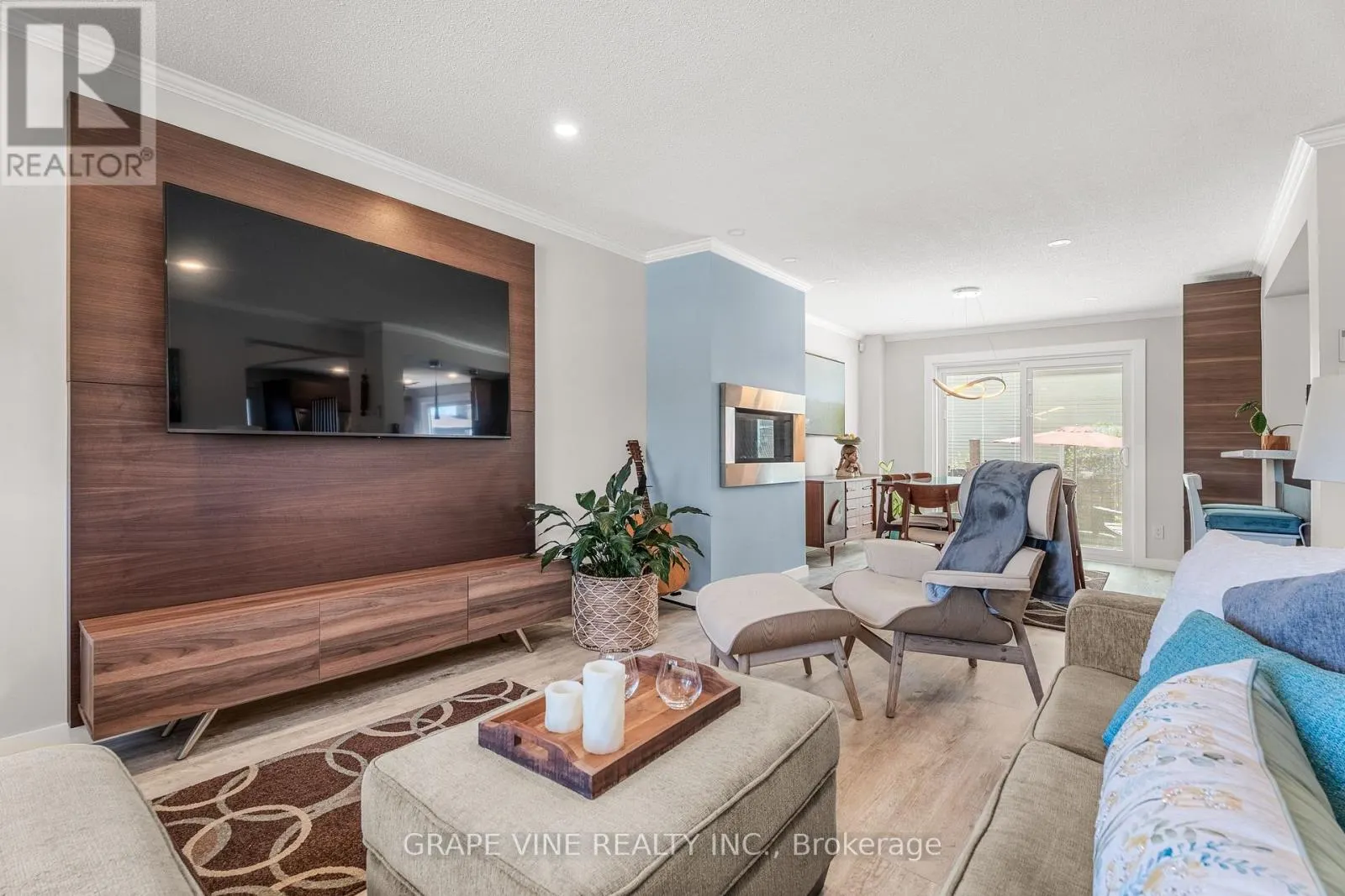 406 WOODFIELD DRIVE