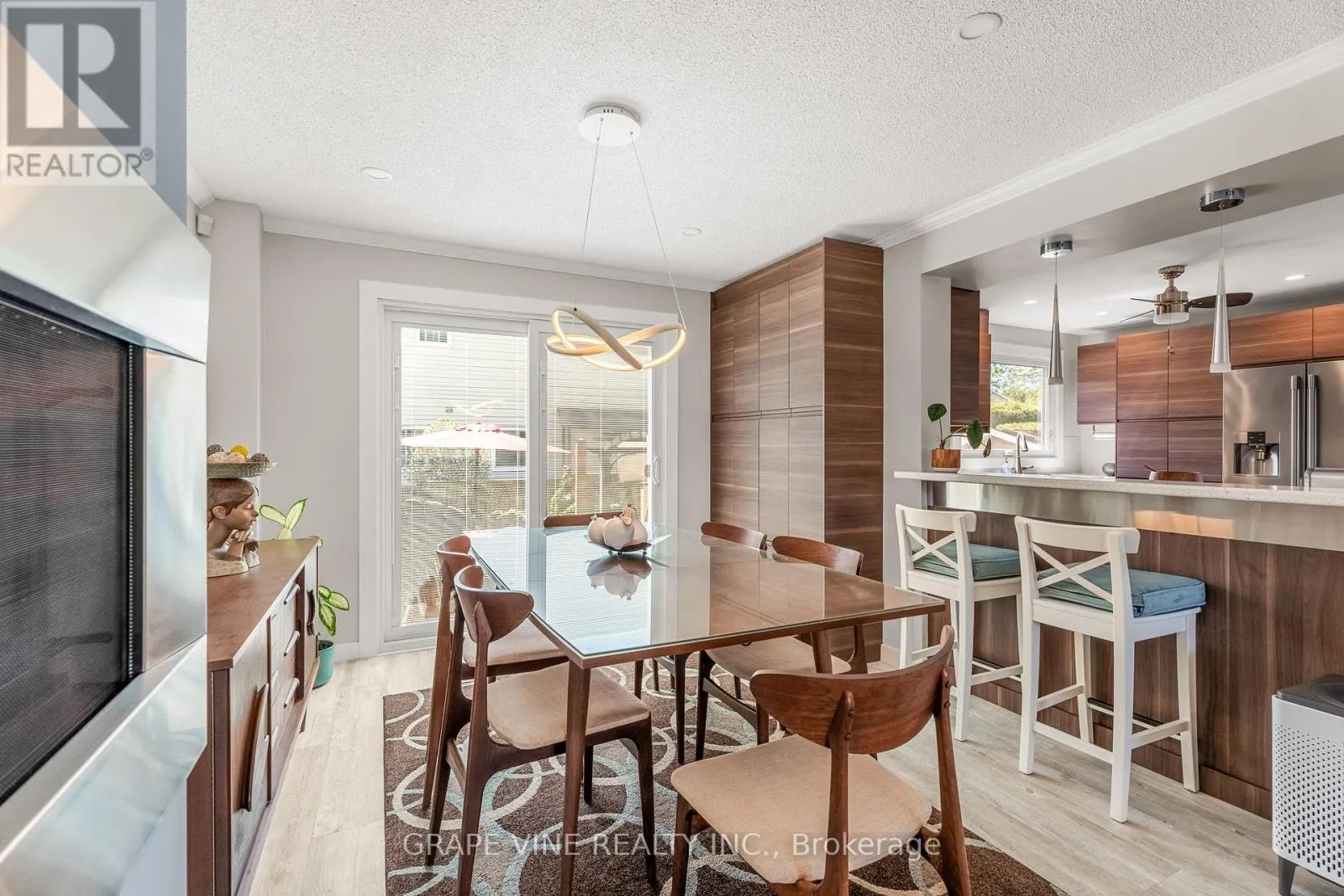 406 WOODFIELD DRIVE