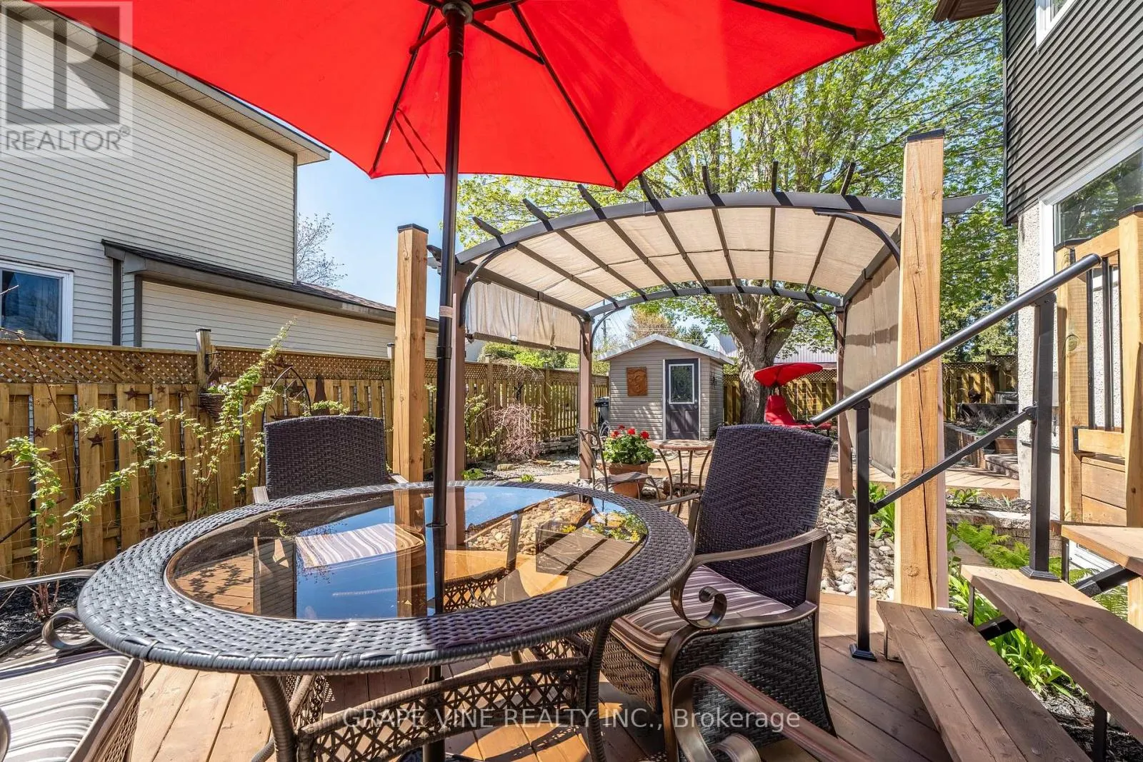 406 WOODFIELD DRIVE