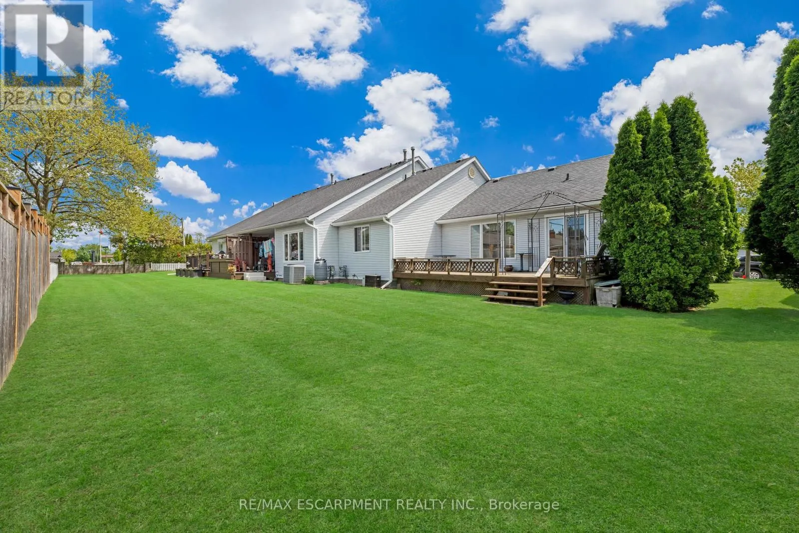 8 GARDEN DRIVE