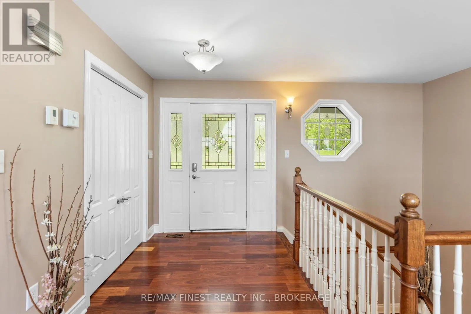 121 HICKORY LANE