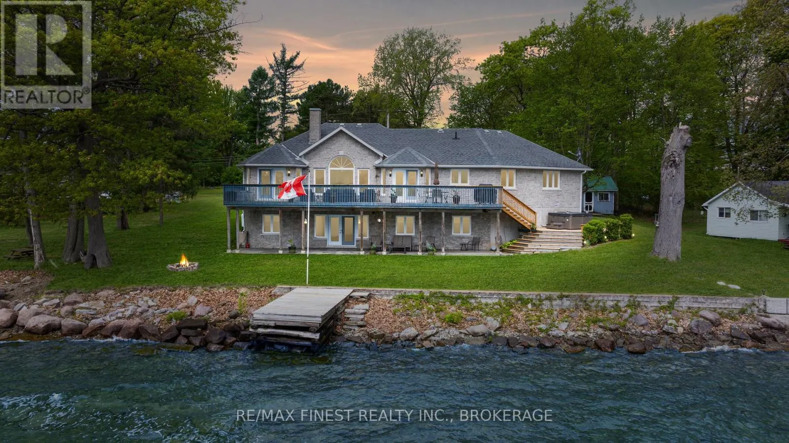121 HICKORY LANE
