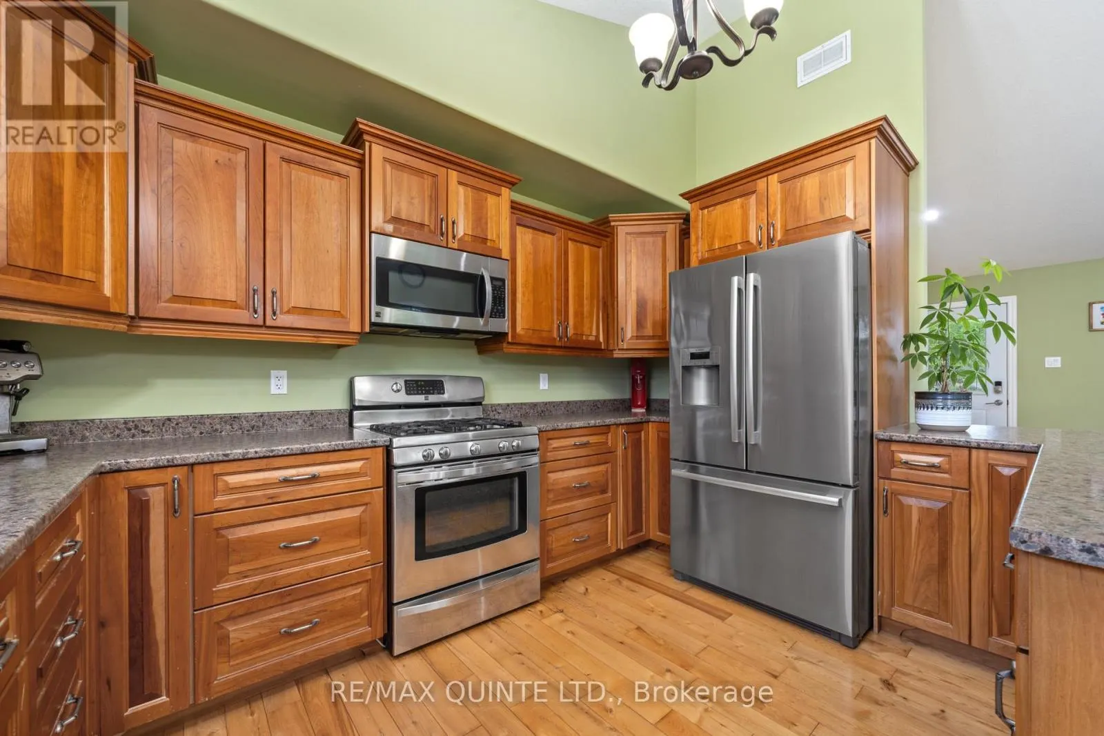 940 COUNTY ROAD 13