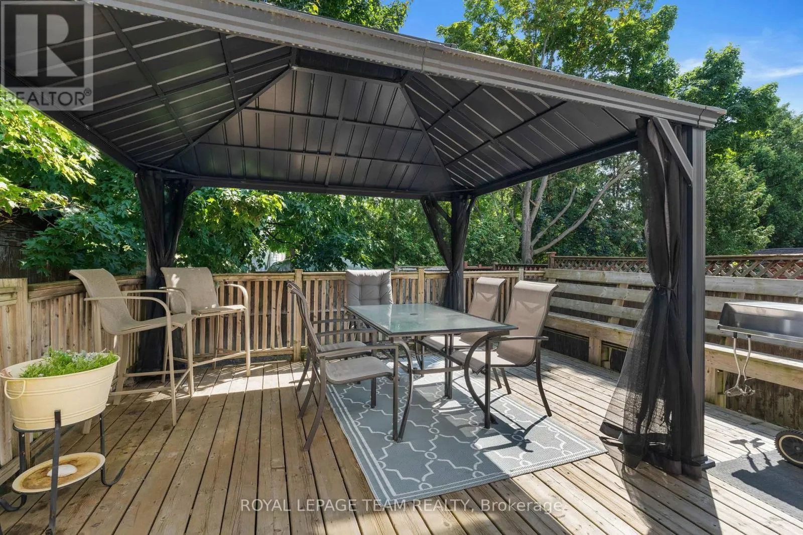 71 GRENADIER WAY