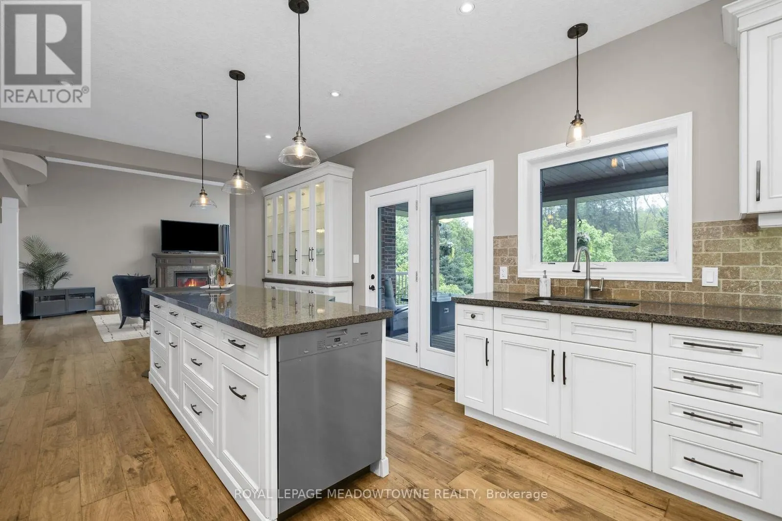 7412 BOYCE DRIVE
