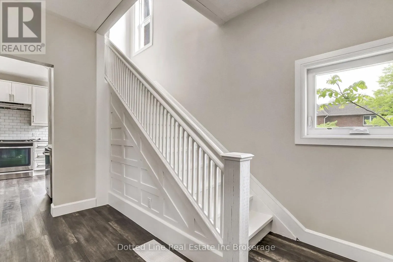 59 BROCK STREET W