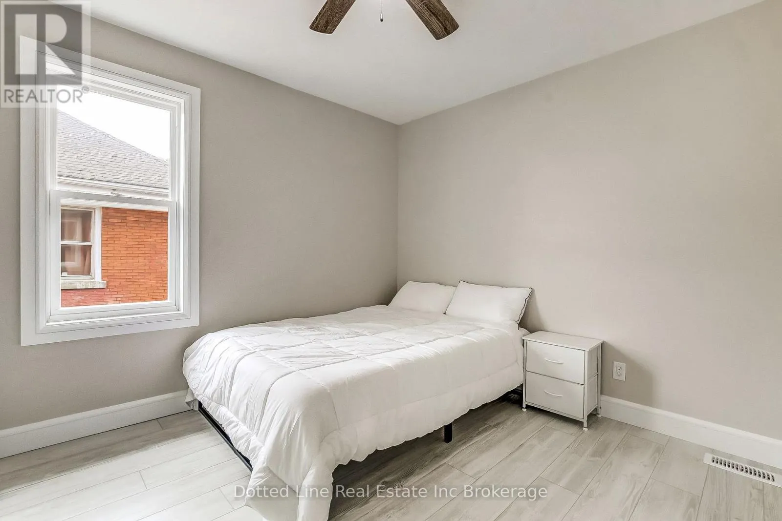 59 BROCK STREET W