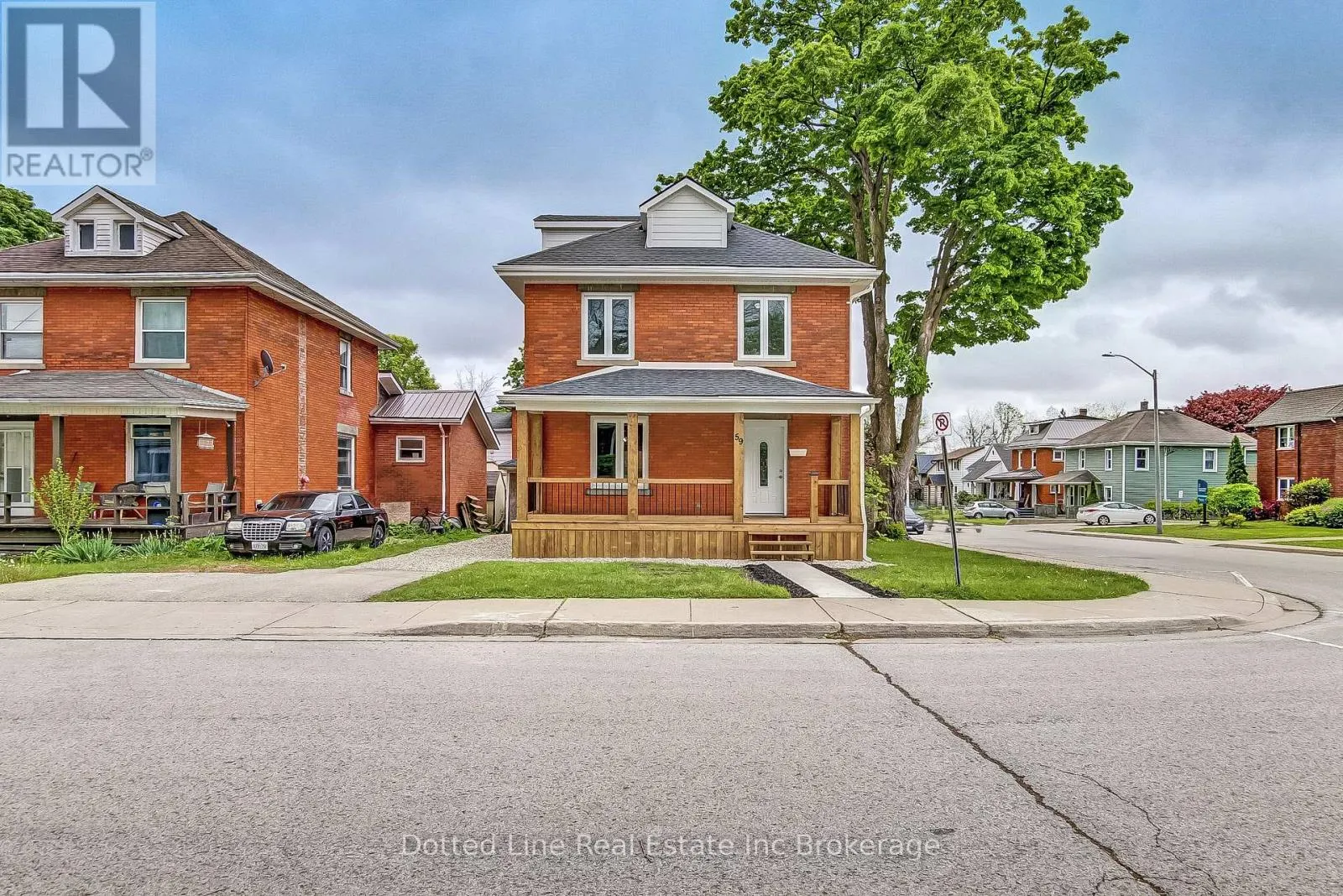 59 BROCK STREET W