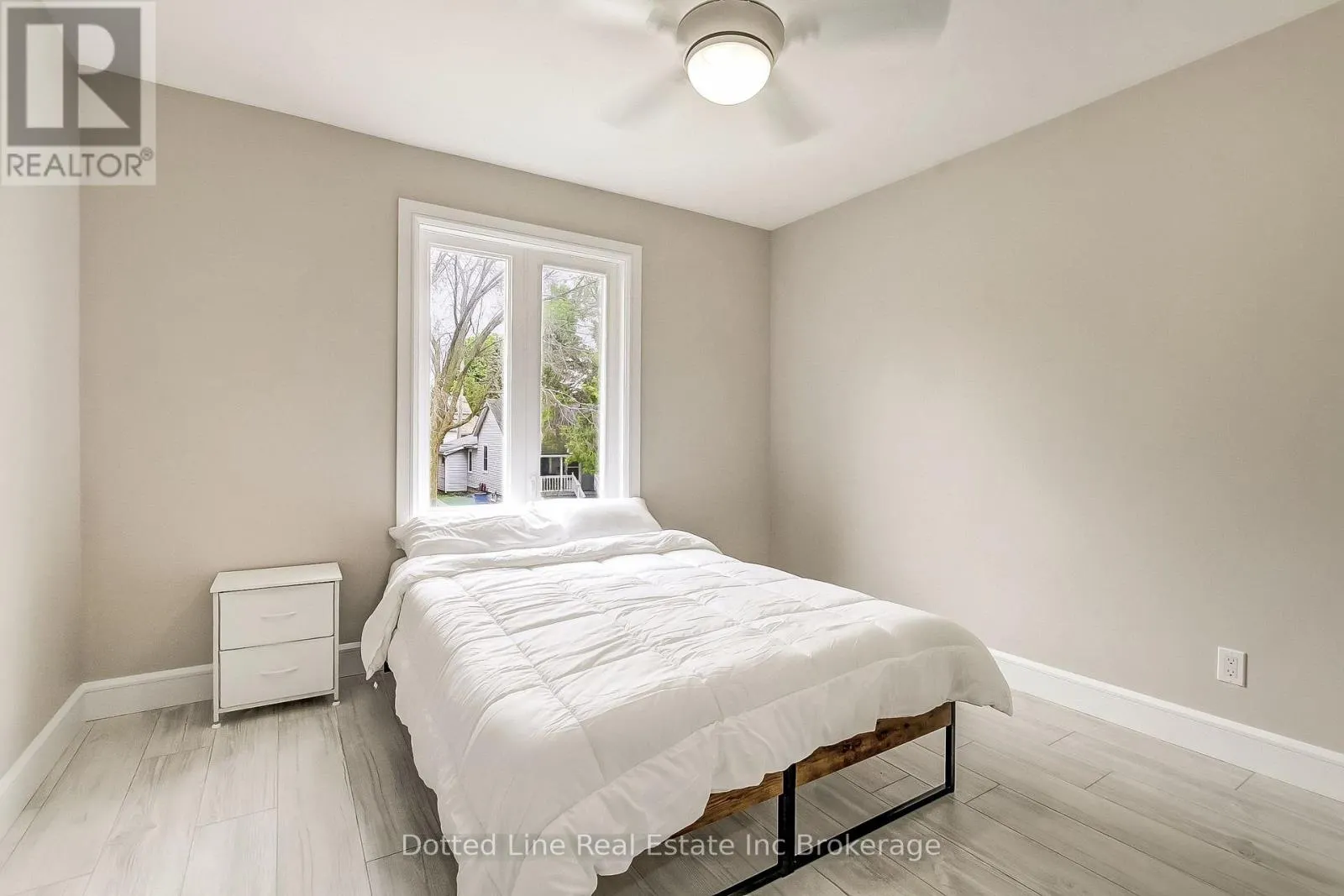 59 BROCK STREET W