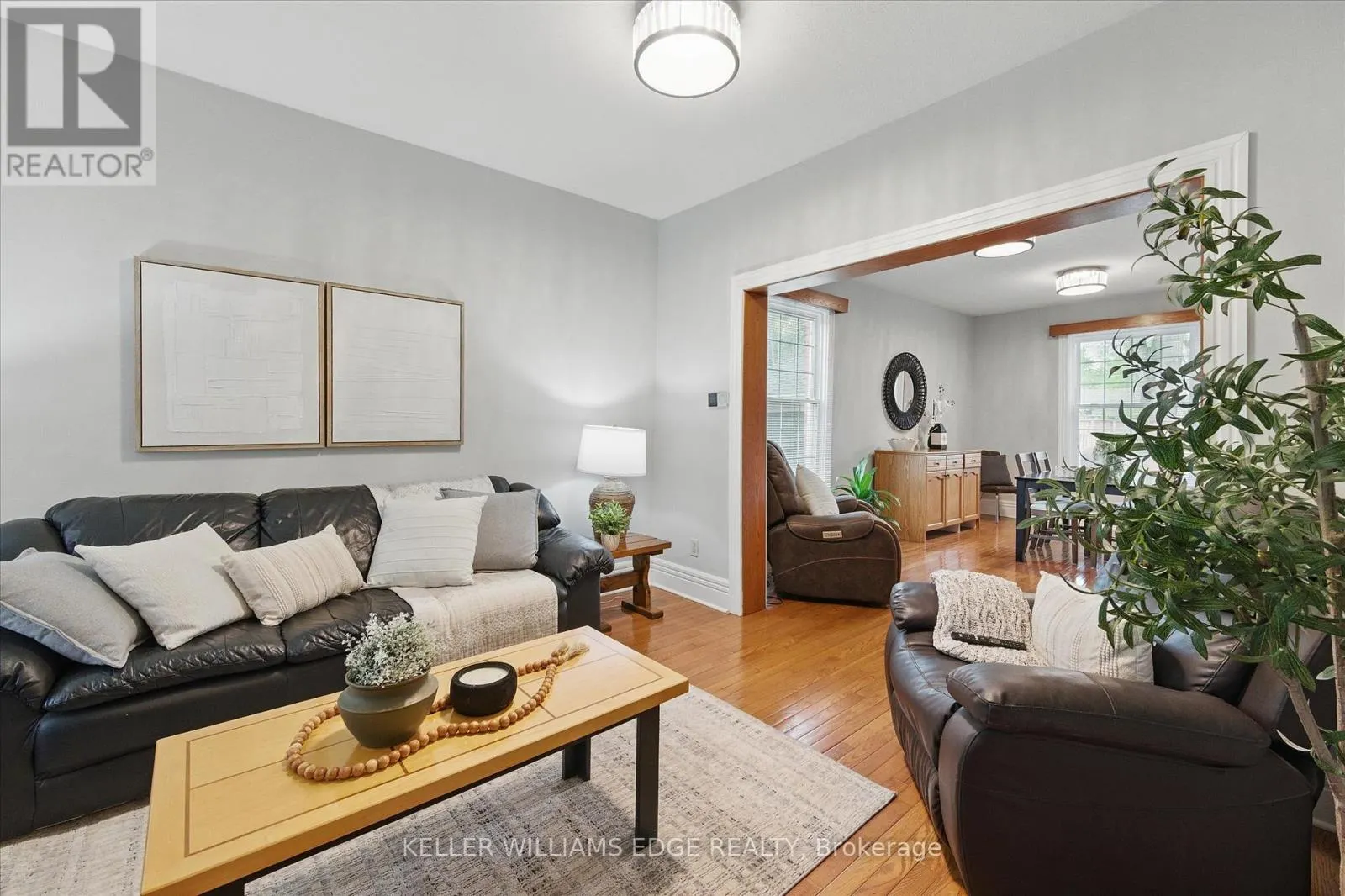 122 SANFORD AVENUE S