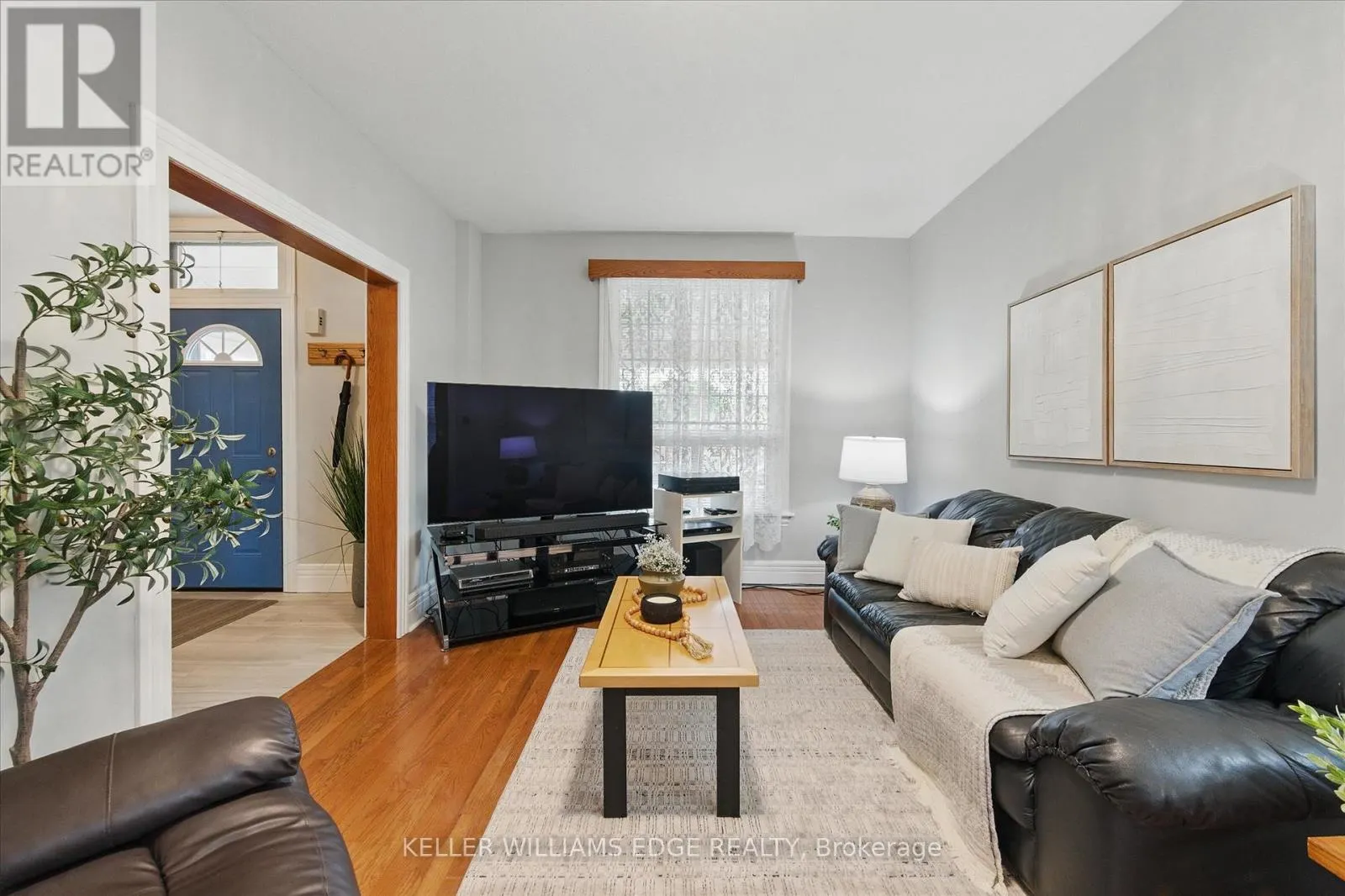 122 SANFORD AVENUE S