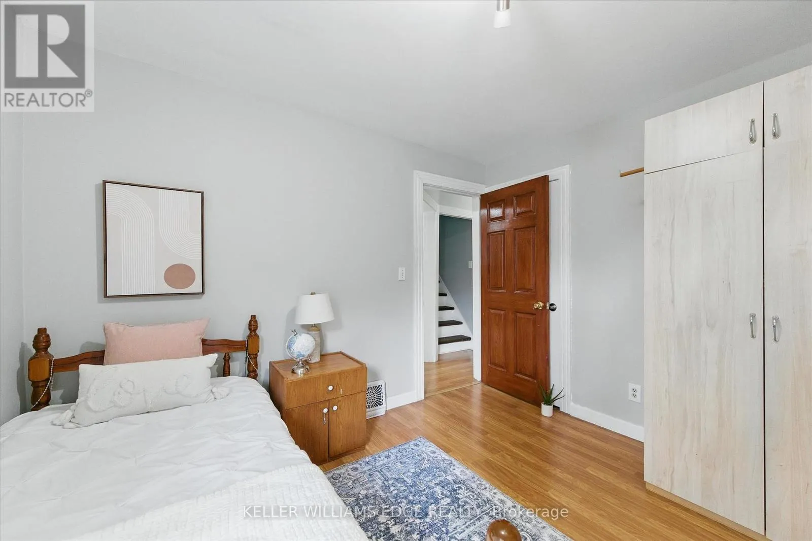 122 SANFORD AVENUE S
