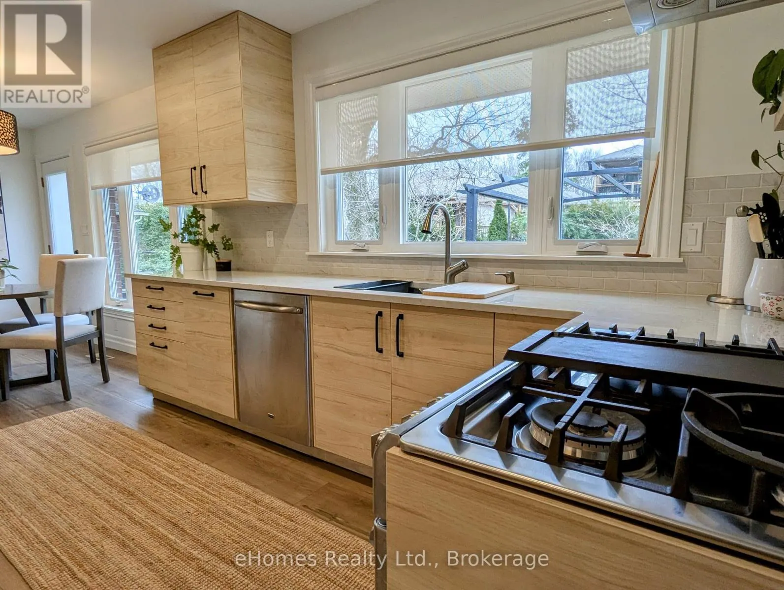 525 4TH A STREET W