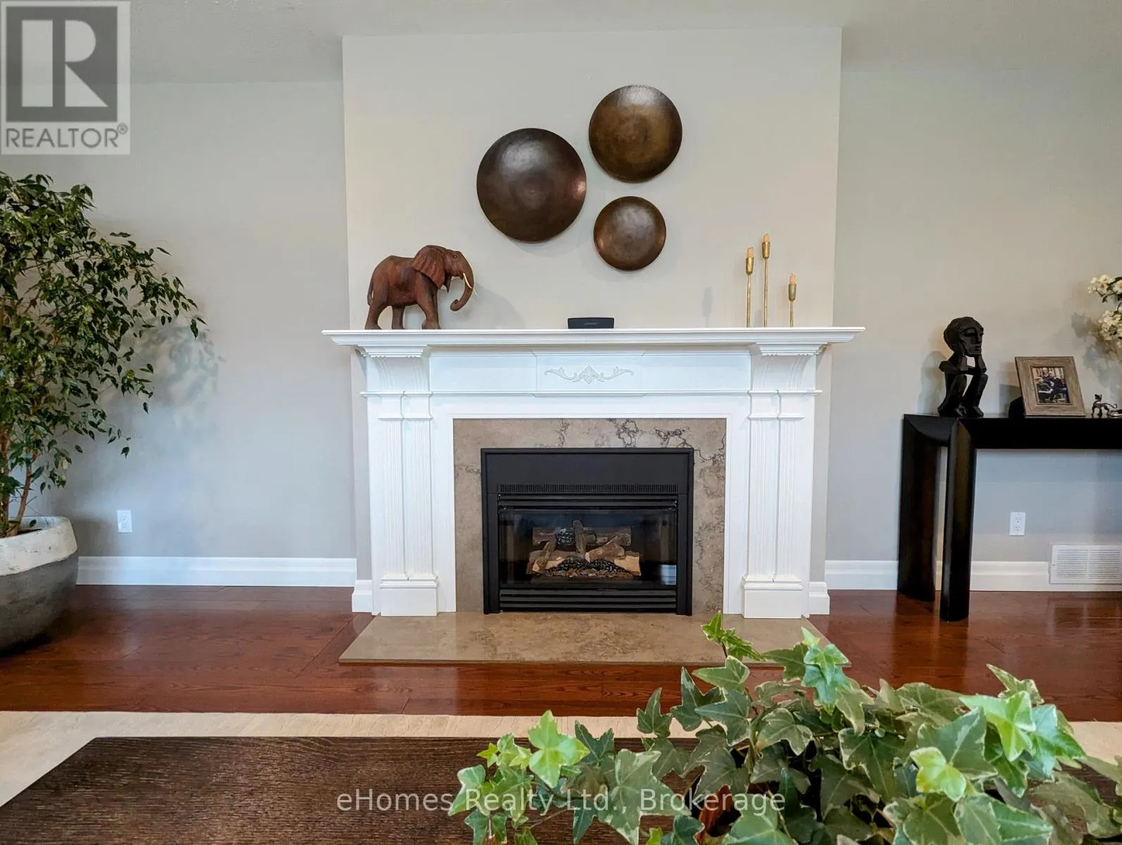 525 4TH A STREET W