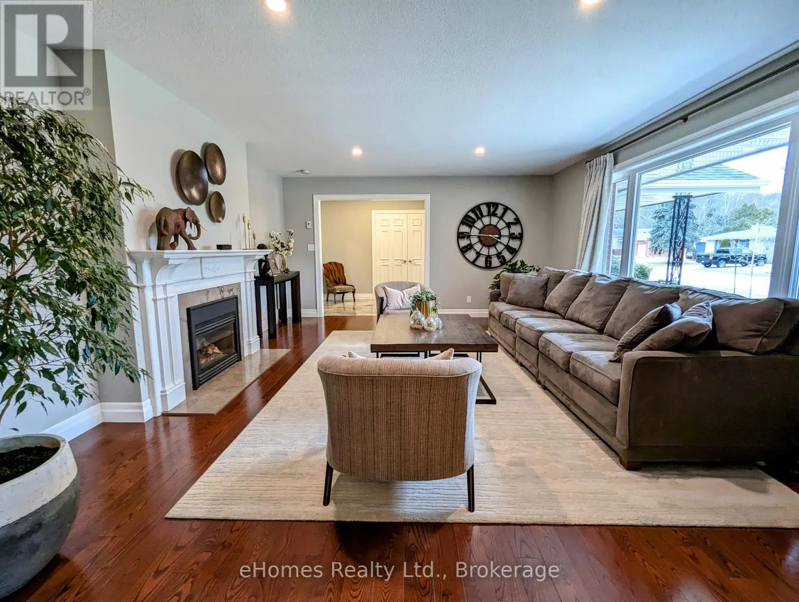 525 4TH A STREET W
