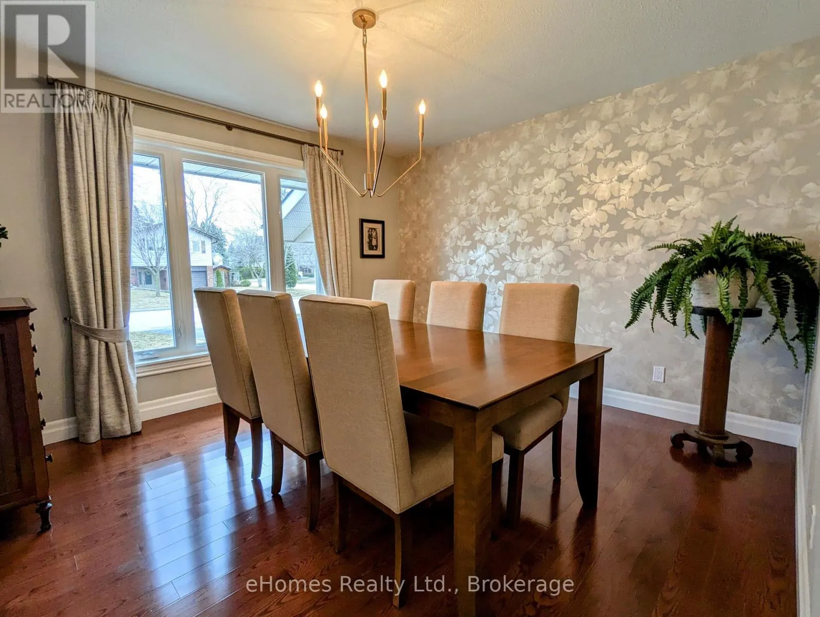 525 4TH A STREET W