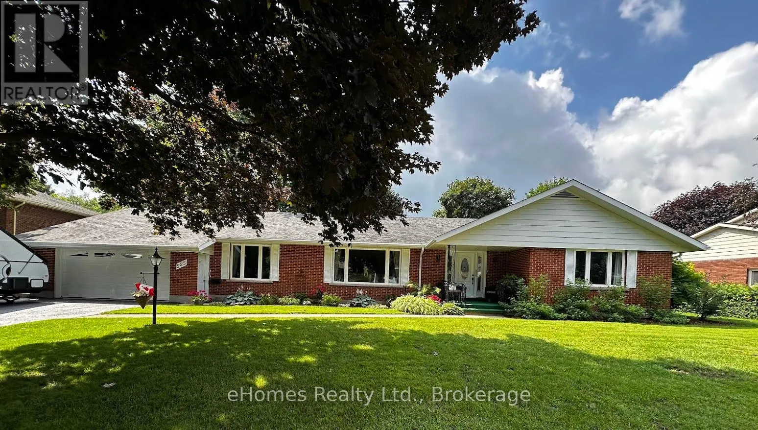 525 4TH A STREET W