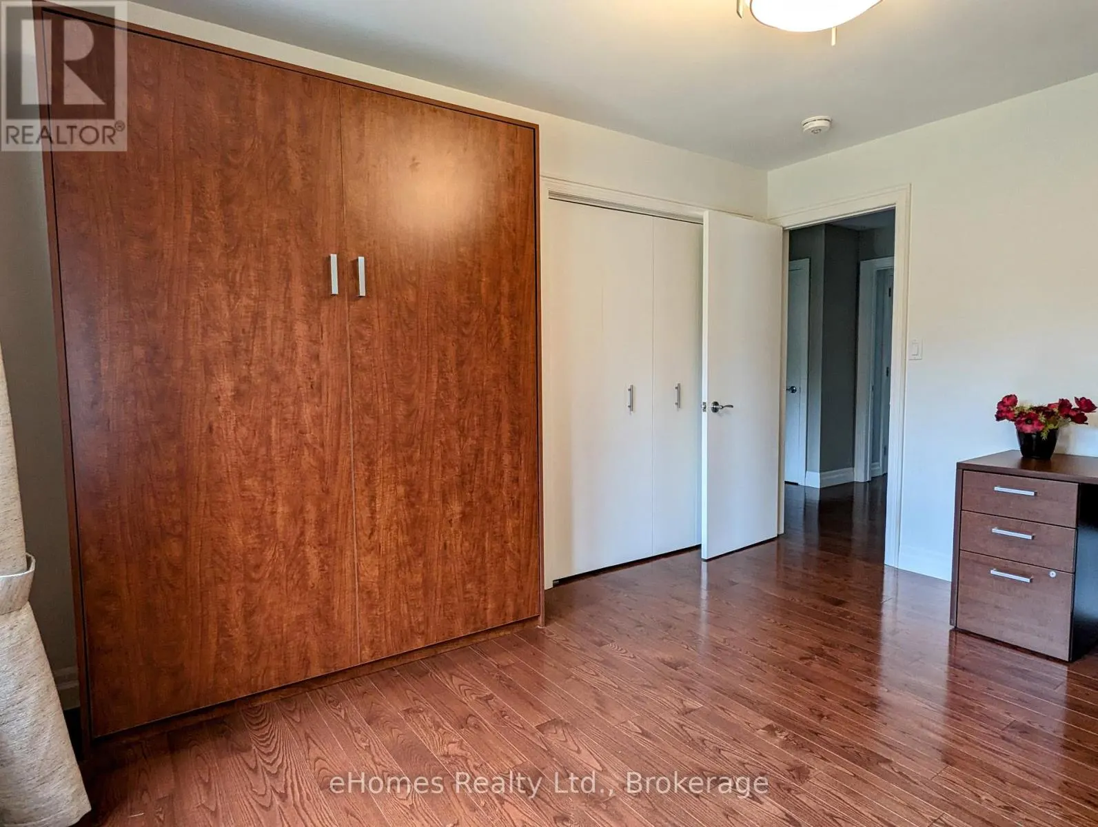 525 4TH A STREET W