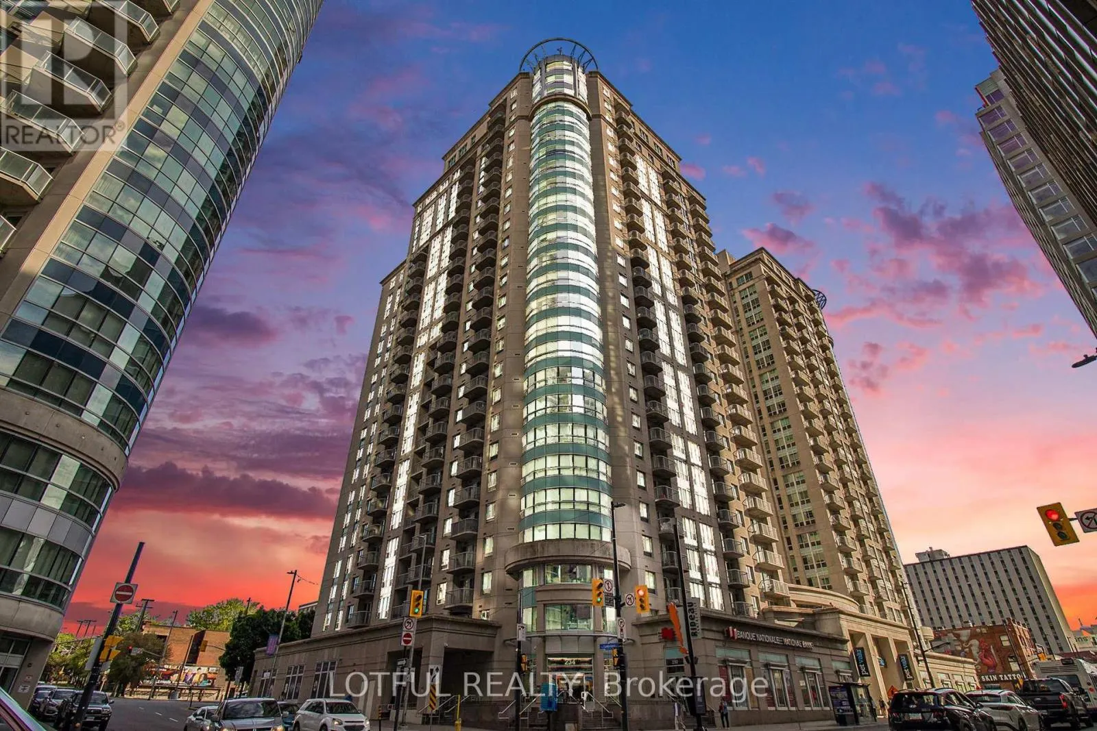 1703 - 234 RIDEAU STREET