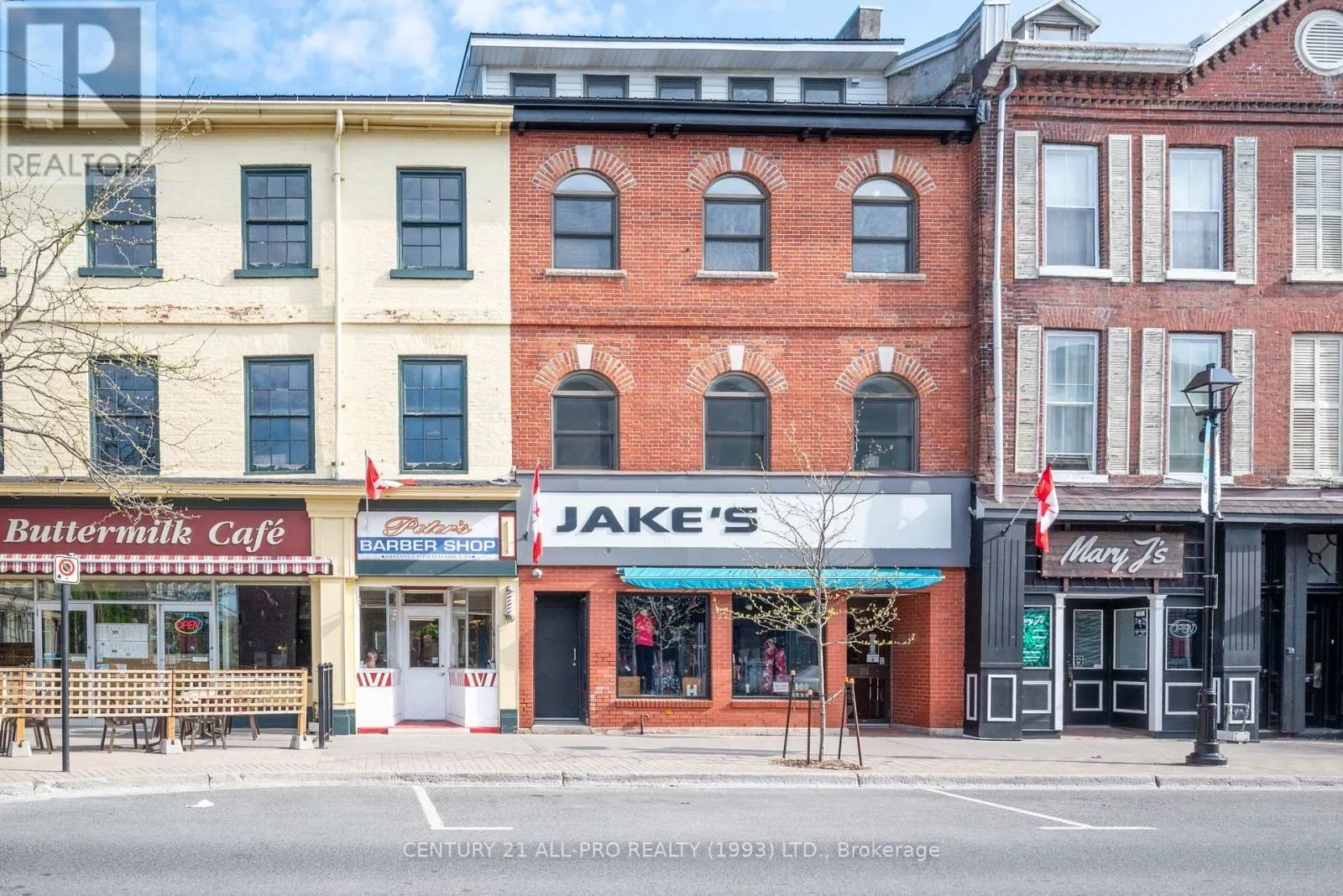 40 KING STREET W