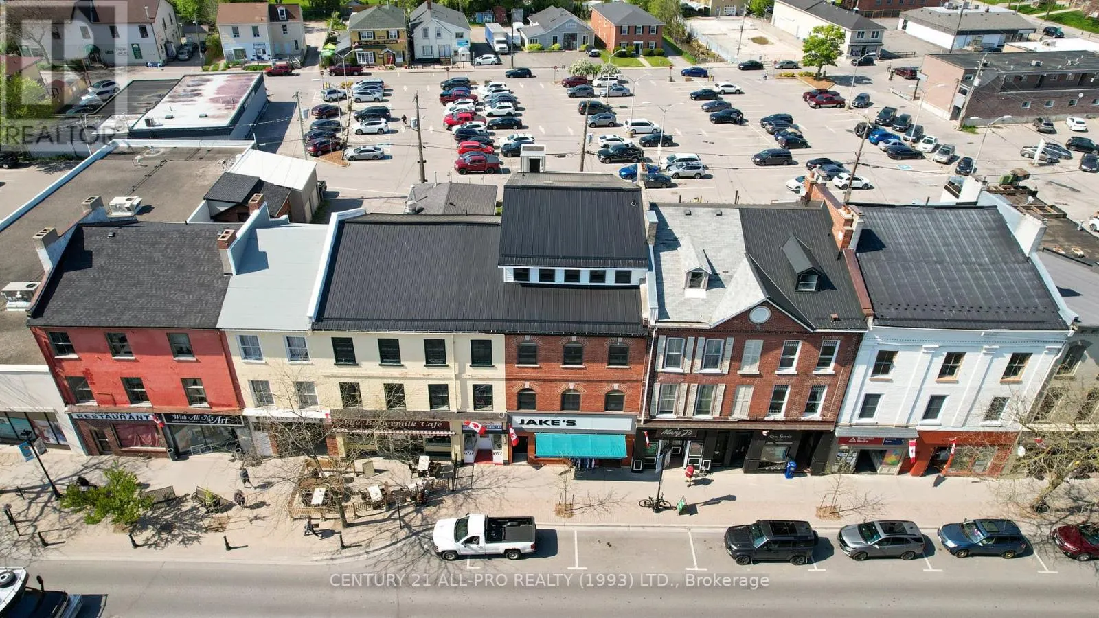 40 KING STREET W