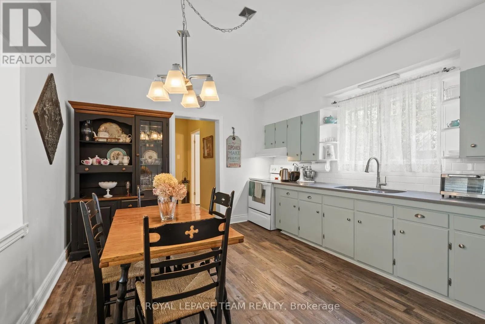 82 LAKE AVENUE E