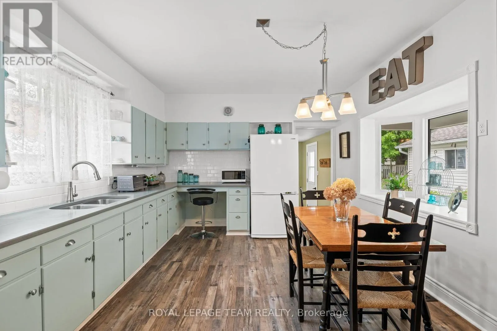 82 LAKE AVENUE E